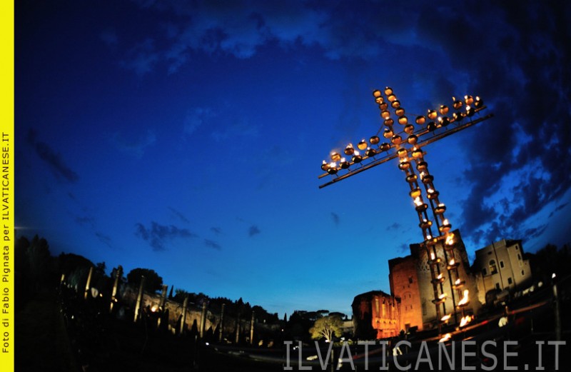 La Croce - Venerdì Santo - Colosseo