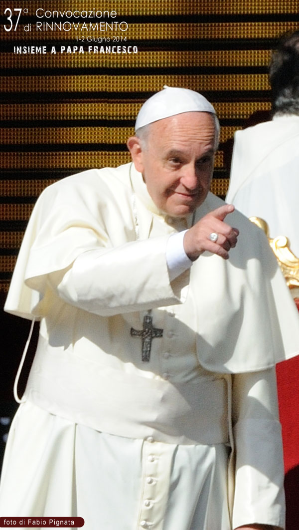 Grande successo e incontenibile gioia per la Convocazione di "Rinnovamento" con Papa Francesco e Flash Mob che fa il giro del mondo