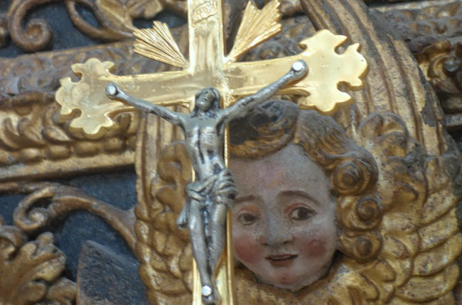 Un angelo accanto a Cristo - Il Vaticanese.it