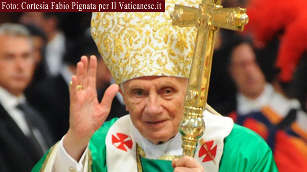 Il Santo Padre Benedetto XVI - Santa Messa per la Nuova Evangelizzazione per la conclusione del Sinodo dei Vescovi 2012