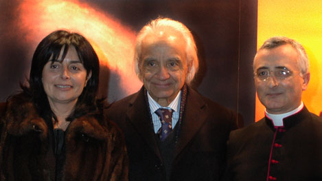 Luana-Gallo-Antonino-Zichichi-Mons-Renzo-Giuliano Mons. Renzo Giuliano, il Prof. Antonino Zichichi, il Presidente della Fondazione "Paolo di Tarso" Luana Gallo