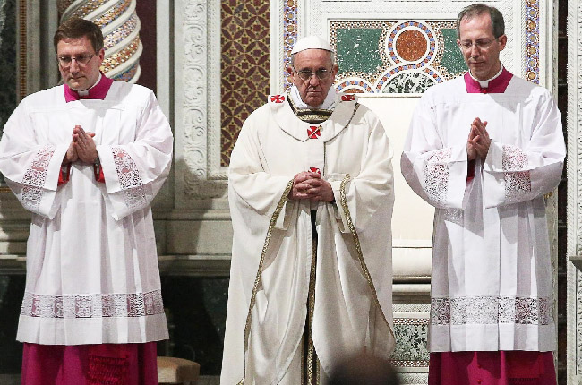 papa-francesco-incontra-sacerdoti-san-giovanni-laterano