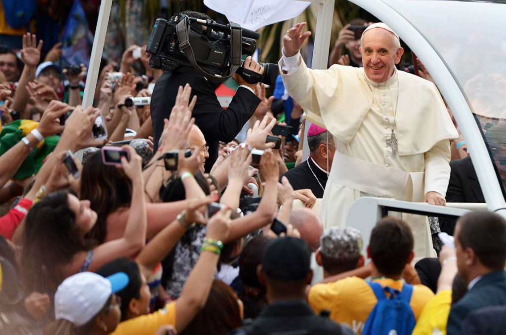 Papa Francesco arrivo a Rio GMG 2013