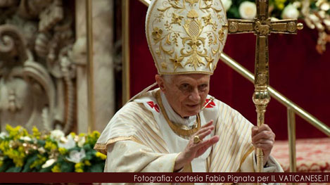 santa-messa-mezzanotte-vigilia-natale-omelia-santo-padre-home Santa Messa di Mezzanotte. Solennità del Natale del Signore: Omelia del Santo Padre Benedetto XVI